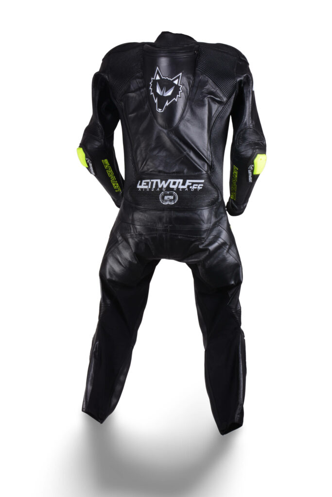 1-Teiler Leitwolf CompAir23 mit Airbag Vorbereitung in Känguruleder – Größe 52